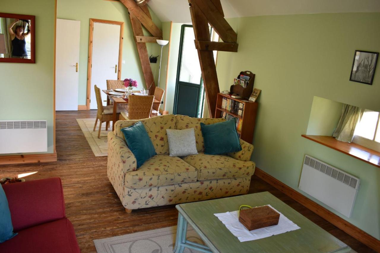 Gites In Le Neufbourg -Mortain Exterior foto