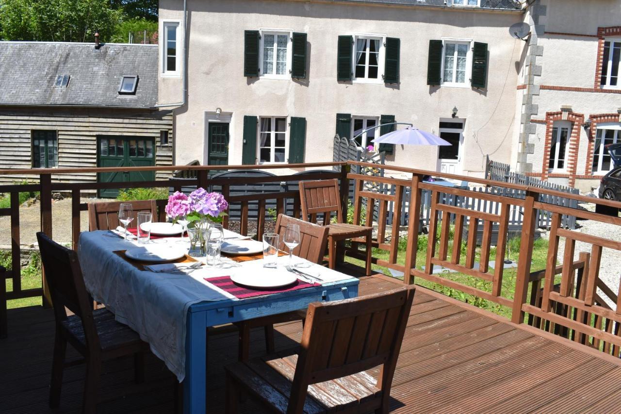 Gites In Le Neufbourg -Mortain Exterior foto
